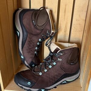 OBOZ Women's Brown Waterproof Lightweight Hiking Boots 10 & 9.5 w/thicker socks